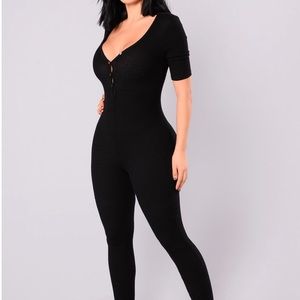 fashionova black jumpsuit